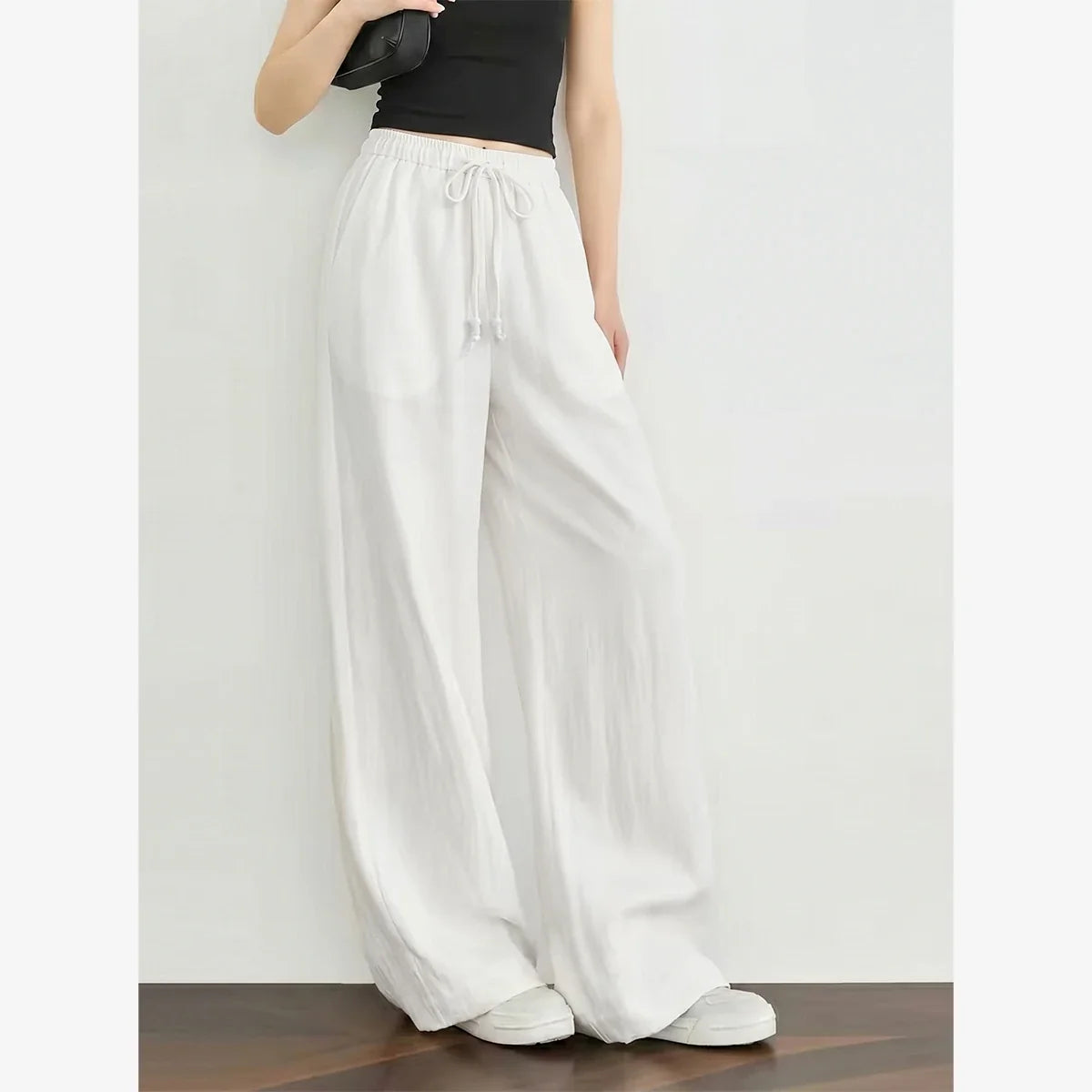 Women's Relaxed Wide-Leg Trousers White