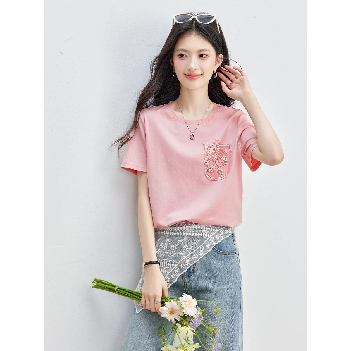 Crest-Embroidered Crew-Neck Tee