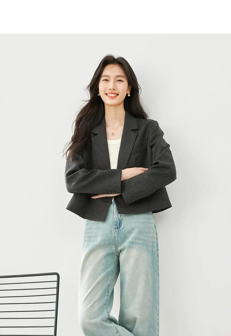Cropped Notched Blazer